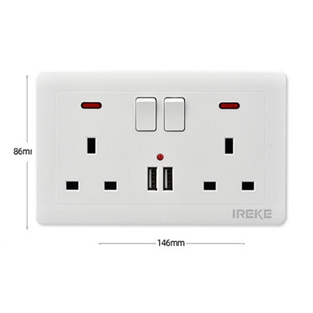 Double Wall Plug Socket 2 Gang 13A W 2 Charger USB